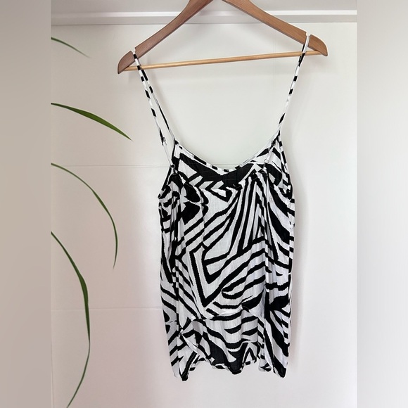 Volcom Tank Top - Picture 2 of 4